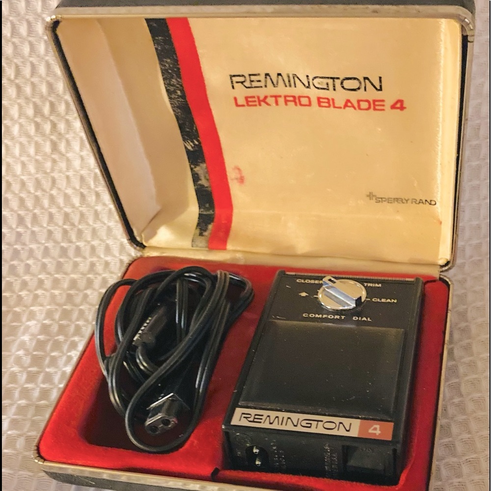 Vintage Remington Electric Shaver